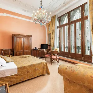 San Moise Otel